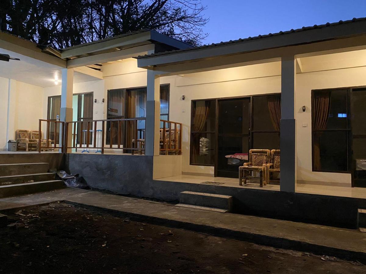 Naja Homestay Quần đảo Gili Ngoại thất bức ảnh